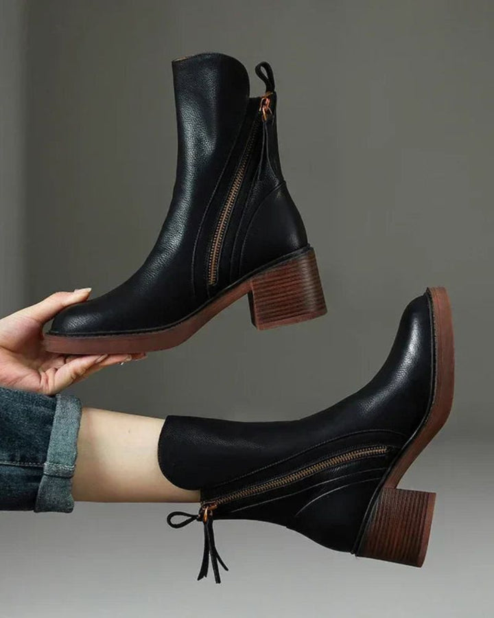 Corvianoir | Elegant Ankle Boots