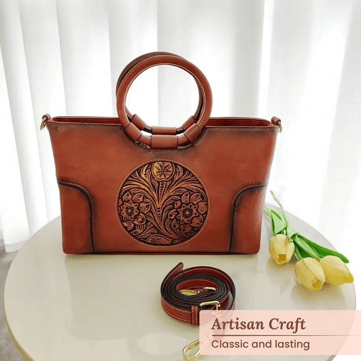 Megan’s Timeless Treasure | Vintage Handbag