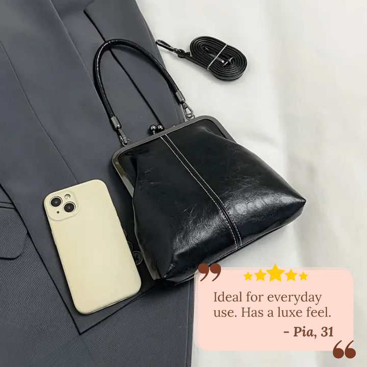 Amelia’s Timeless Kiss Lock | Vintage Handbag
