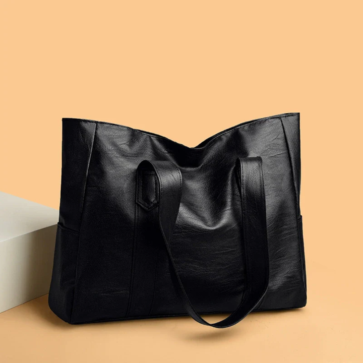 Elise’s Sleek Essential | Shoulder Bag