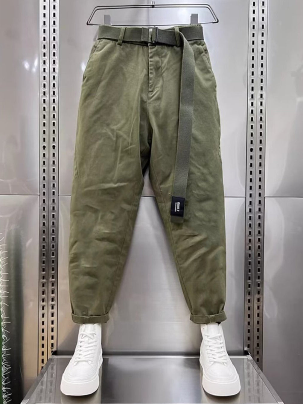 Erick | Capri Pants with Belt