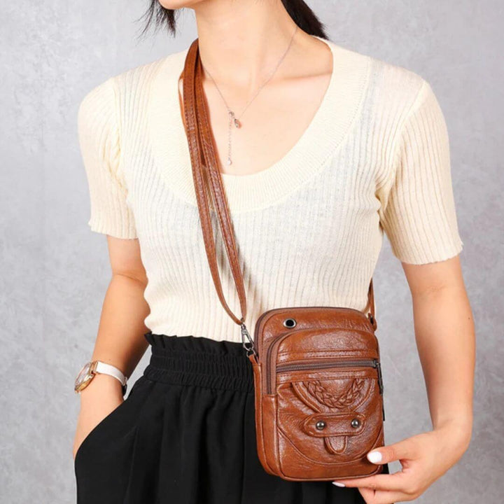 Cassandra’s Sleek Companion | Crossbody Bag