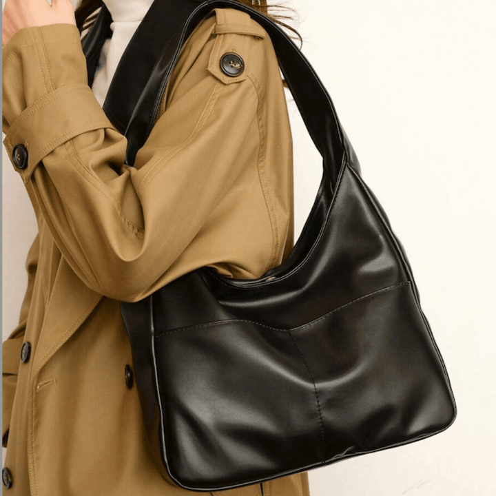 Emma’s Vintage Essential | Shoulder Bag