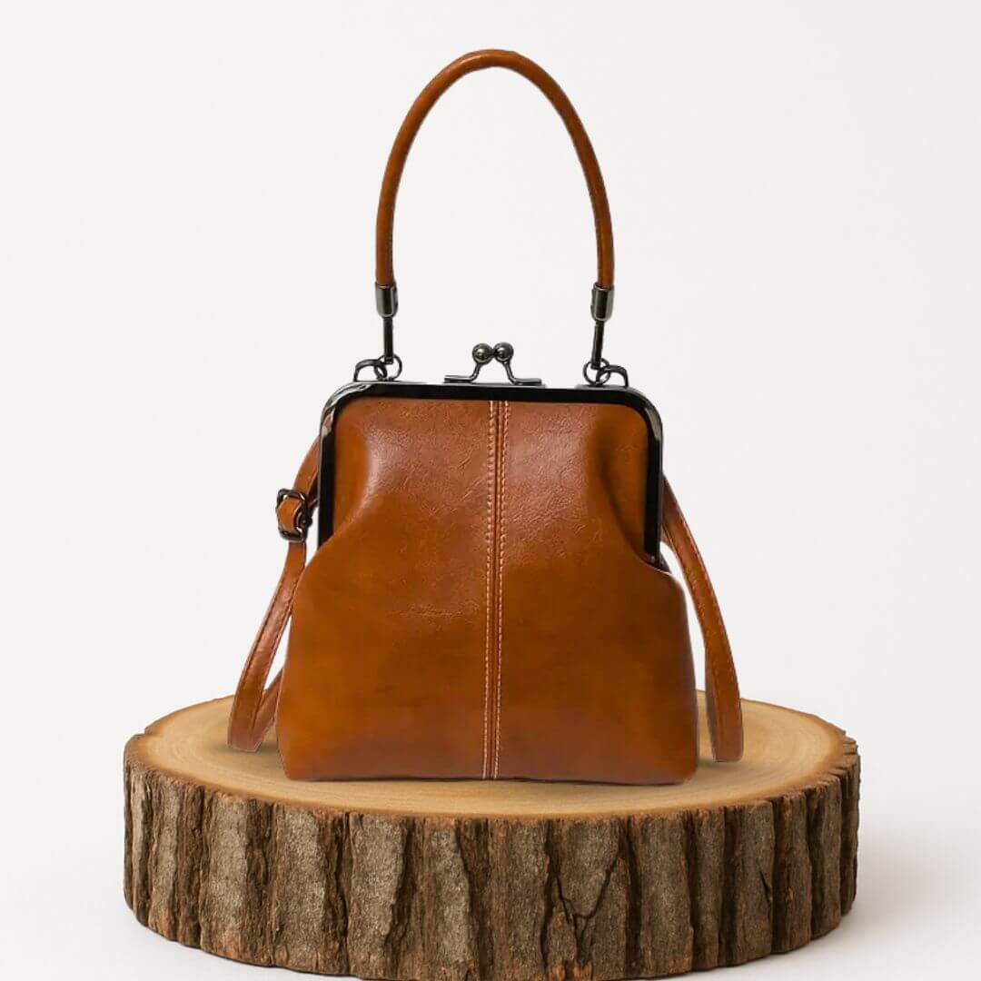 Amelia’s Timeless Kiss Lock | Vintage Handbag