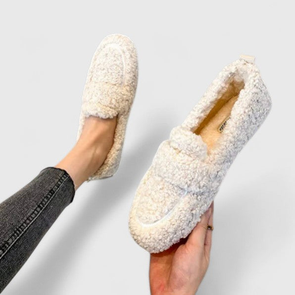 Solenne | Warm slippers with an elegant design