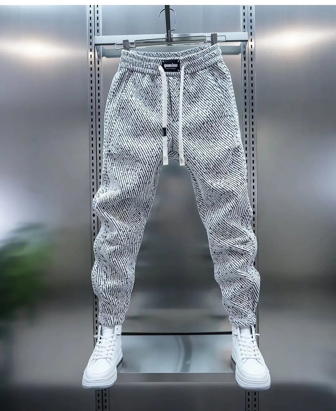 Erick | Comfortable Pants with Design