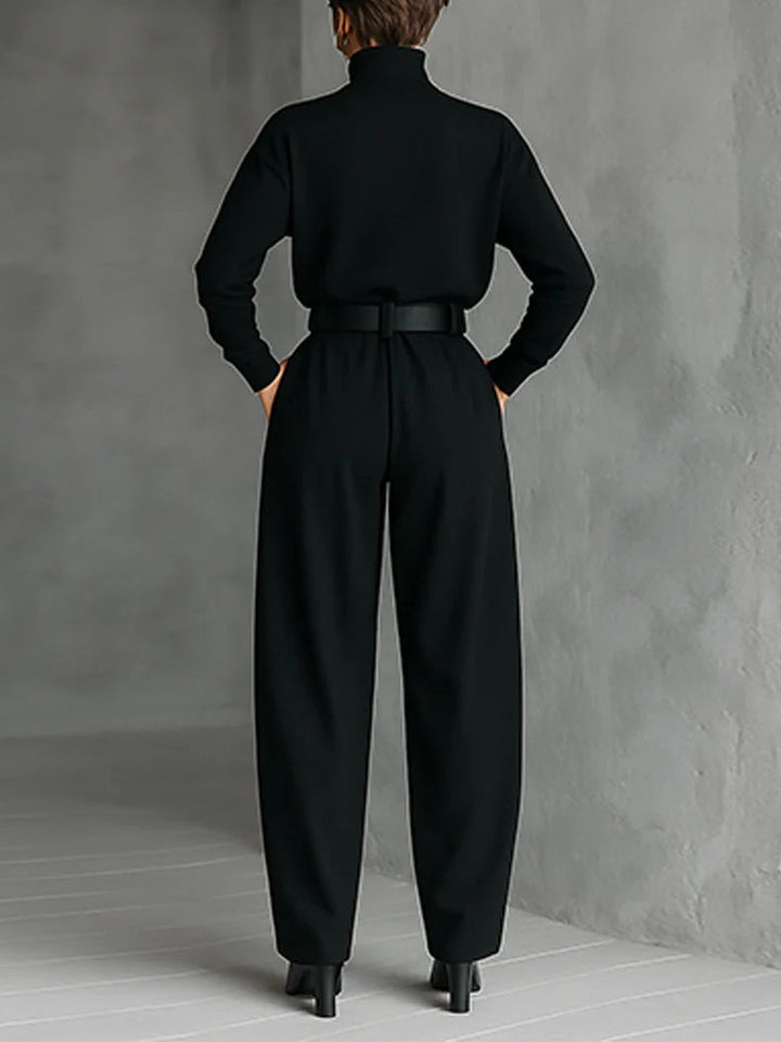 Marta | Black two-piece set with turtleneck and included belt