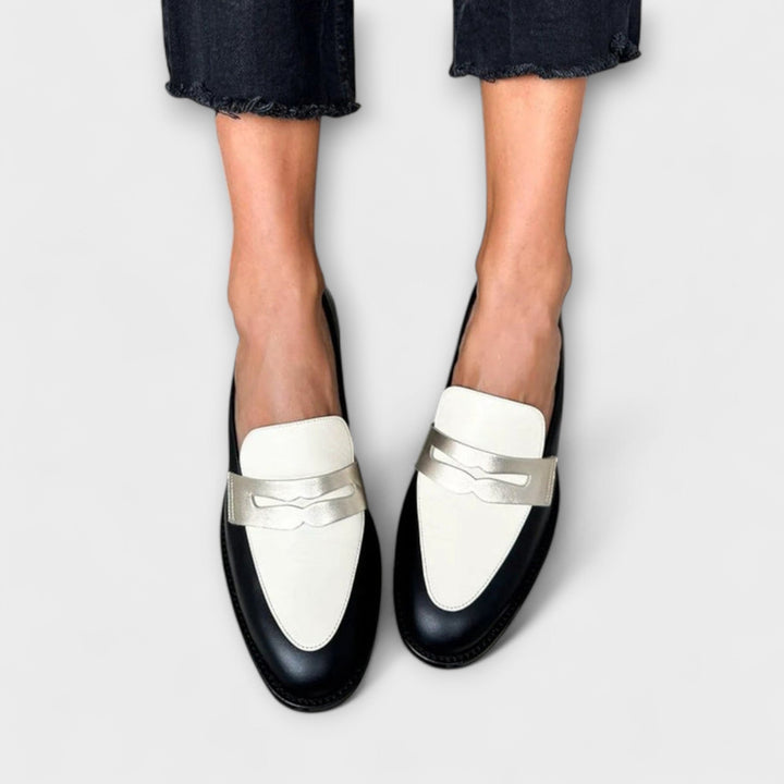 Samantha | Black loafers with shiny metallic effect